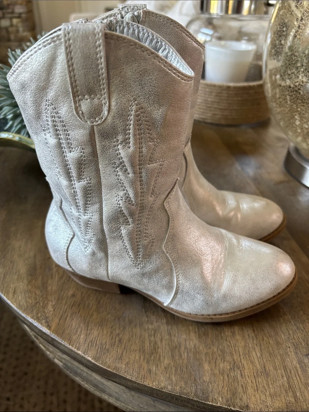 Mia kids girls cowboy boots side zip size 1 silver shimmer color